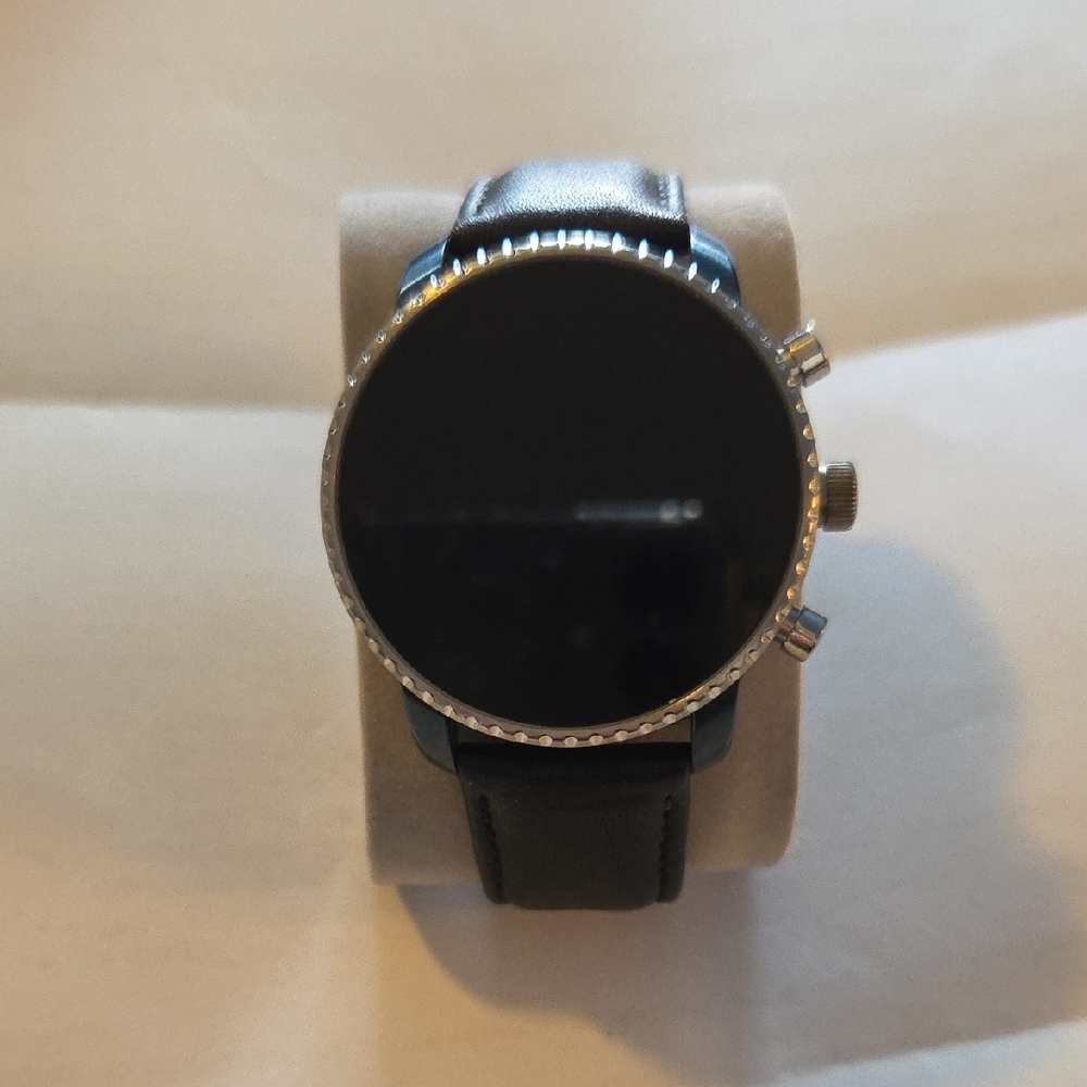 Black Leather Strap Smartwatch